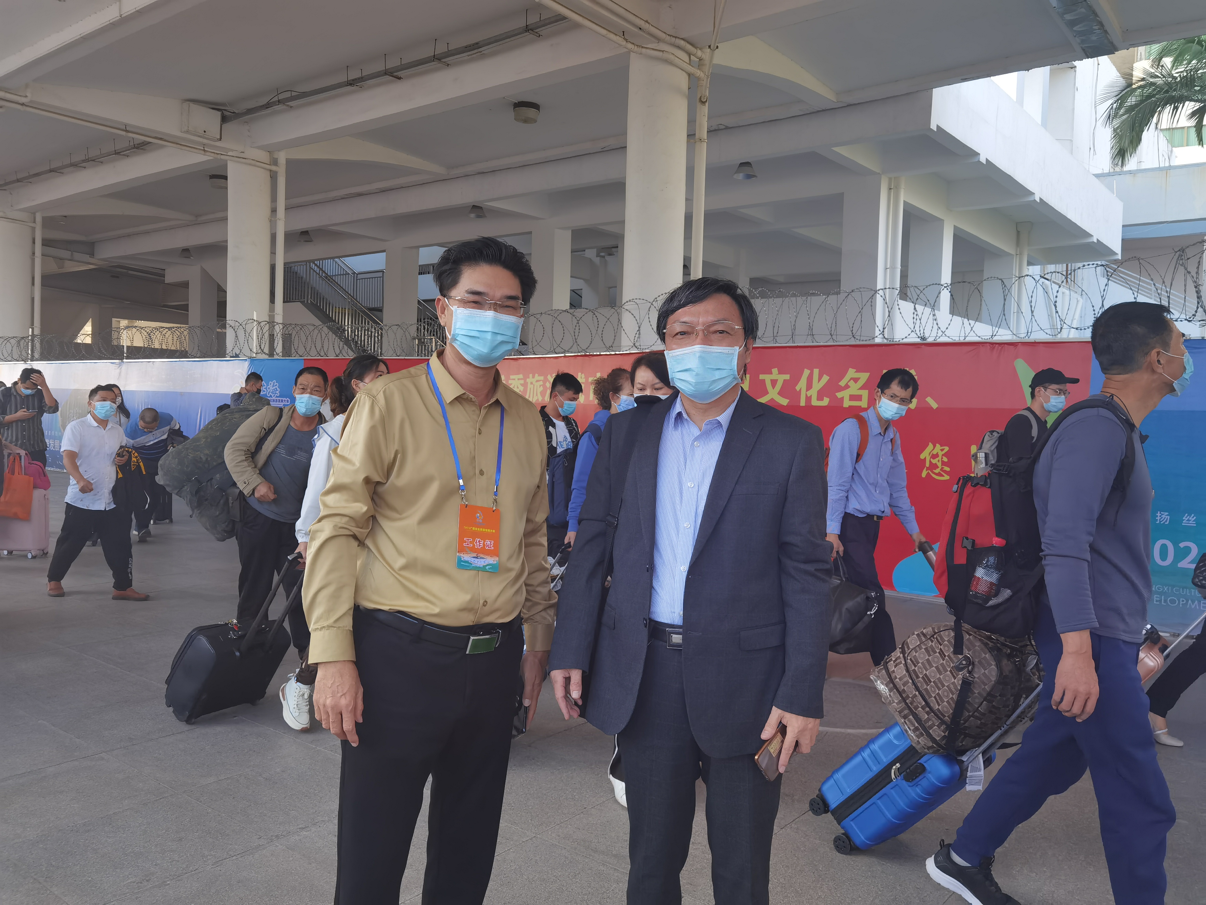 2，也是封面.jpg