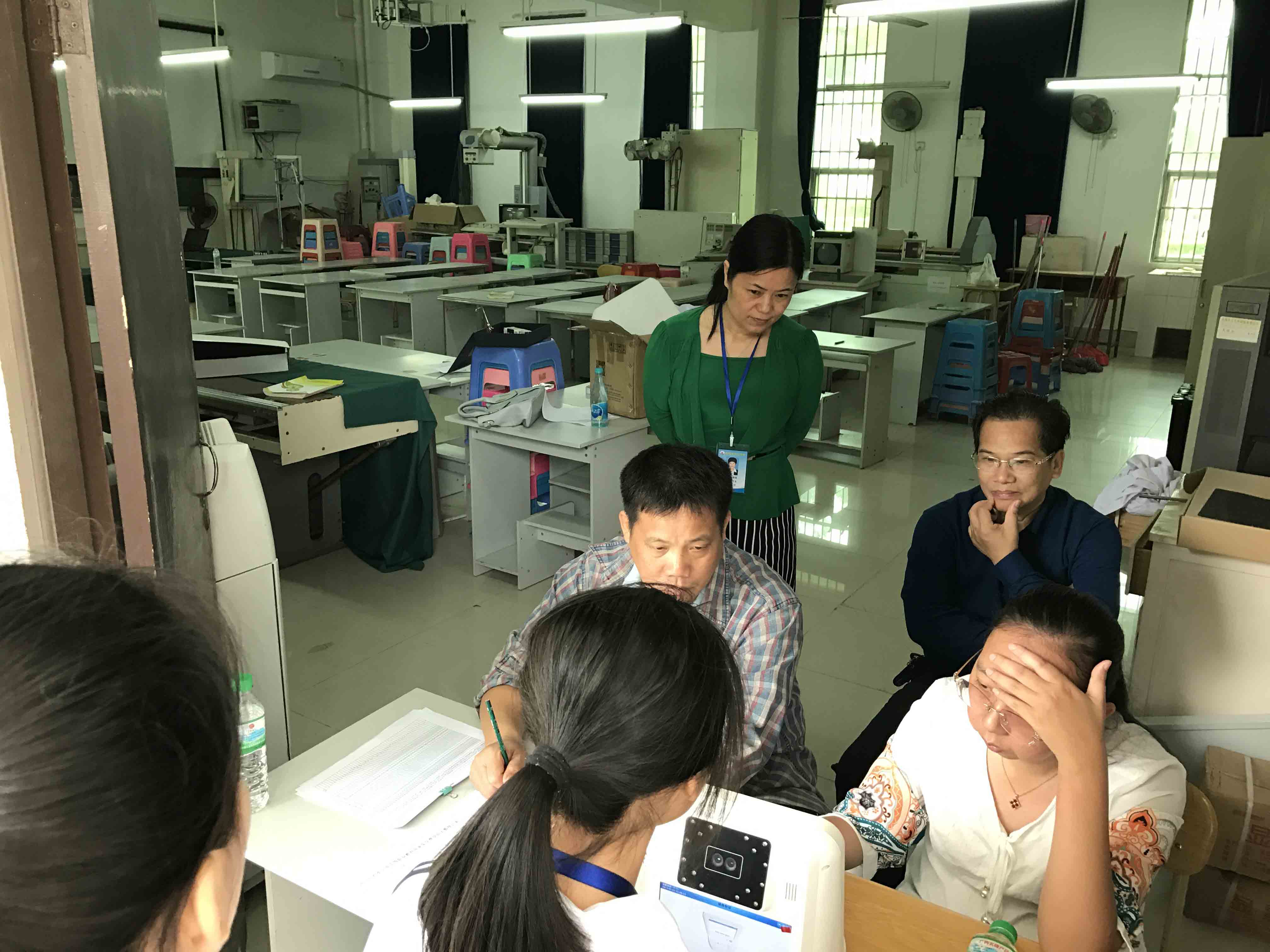 图2：学生处到现场督促工作1.jpg